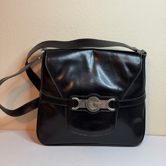 Old VTG Gucci Black Leather Crossbody Bag with Silver-tone G logo clasp